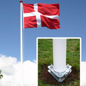 Flagstang med vippebeslag inkl. vimpel og dannebrogsflag
