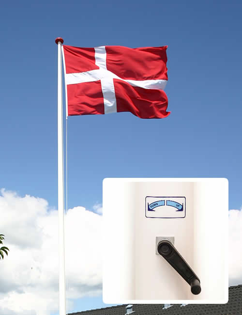 Flagstang med vippebeslag samt indvendig lineføring